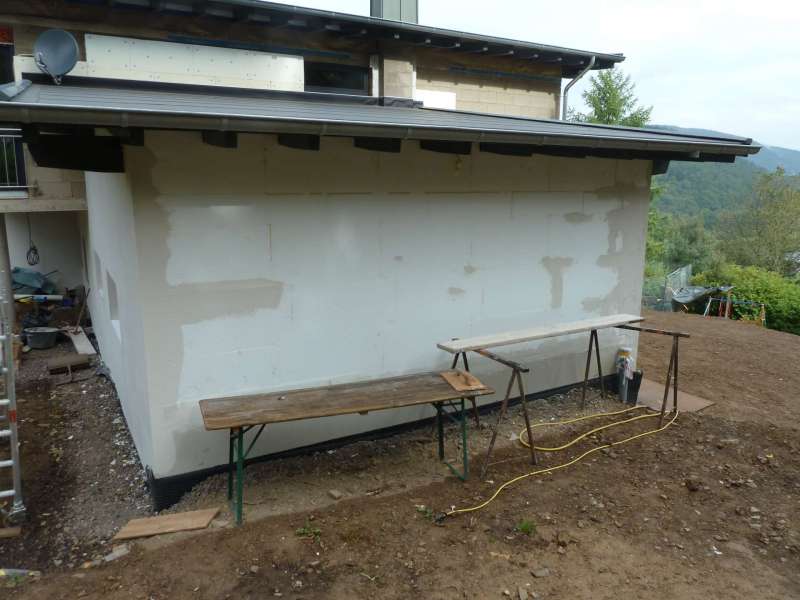 BAU.DE / BAU-Forum: 5. Bild zu Frage "Wassertropfen an Dachuntersicht nach anbringen von 16 cm WDVS" im BAU-Forum "Außenwände und Fassaden"