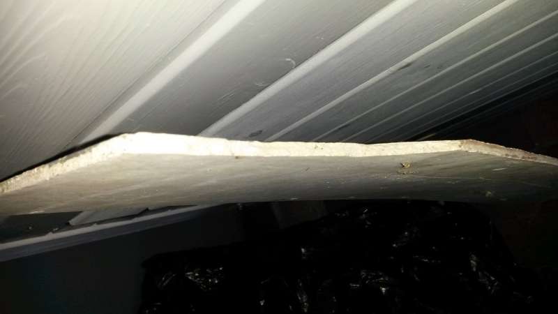 Bild zum BAU-Forumsbeitrag: Weiße Platte asbesthaltig? im Forum Baustoffe