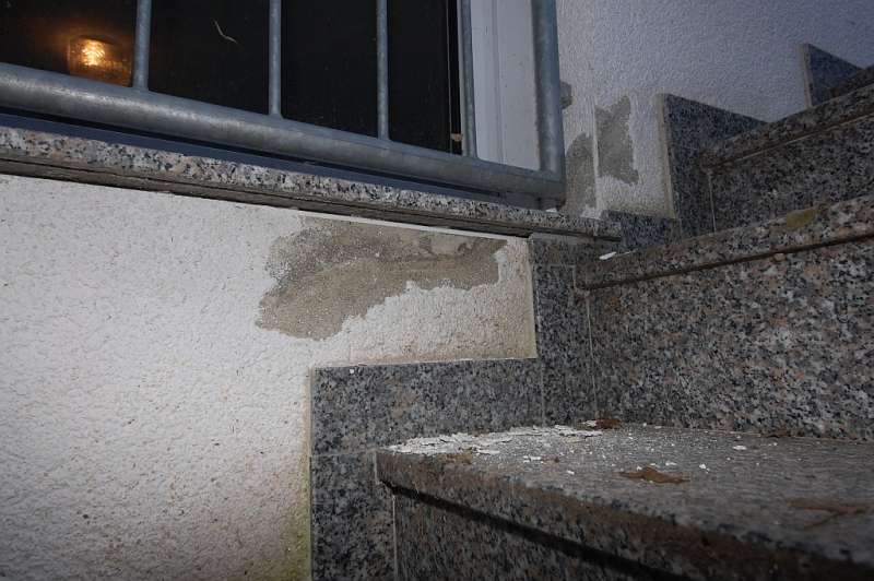 Bild zum BAU-Forumsbeitrag: feuchte Kellerwand innen durch Granit-Außentreppe? im Forum Keller