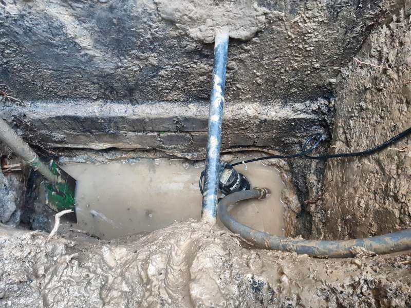Bild zum BAU-Forumsbeitrag: Wasser im Keller  -  Pumpenschacht innen oder außen? im Forum Keller
