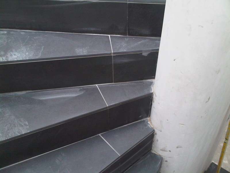 Bild zum BAU-Forumsbeitrag: Fliesenverlegung bei gewendelter Treppe im Forum Ausbauarbeiten
