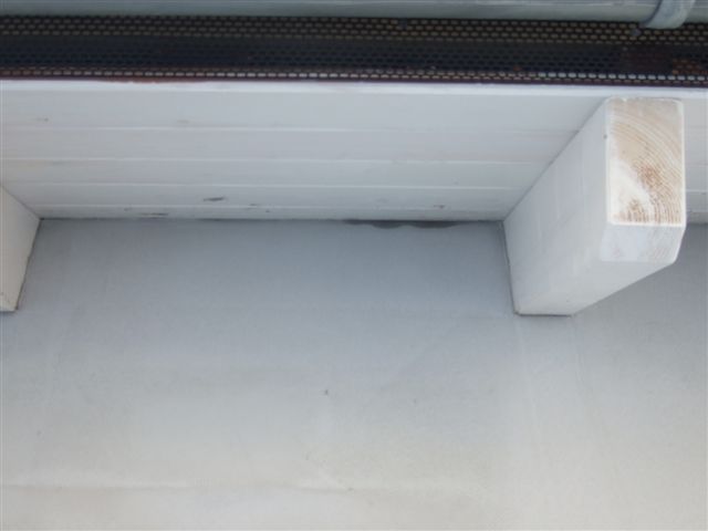 BAU.DE / BAU-Forum: 1. Bild zu Frage "Kondenswasser Neubau: WDVS/Sichtschalung &Uuml;bergang &ndash; Ursachen, Folgen & Sanierung?" im BAU-Forum "Au&szlig;enw&auml;nde und Fassaden"