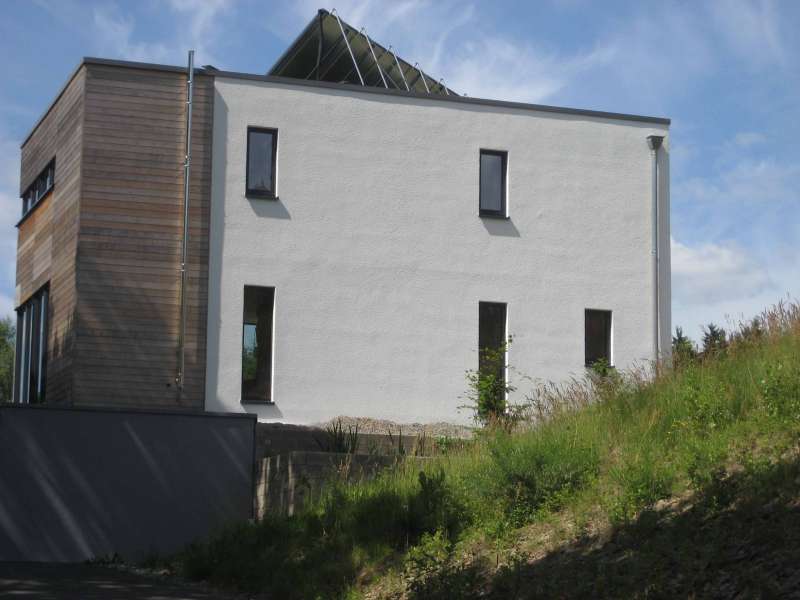 BAU.DE / BAU-Forum: 2. Bild zu Frage "Holzweichfaserplatten unter Putz: Ursachen sichtbarer Stöße, Risiken & Sanierung?" im BAU-Forum "Außenwände und Fassaden" BAU.DE / BAU-Forum: 2. Bild zu Frage "Holzweichfaserplatten unter Putz: Ursachen sichtbarer Stöße, Risiken & Sanierung?" im BAU-Forum "Außenwände und Fassaden"