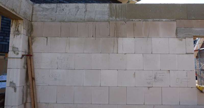 BAU.DE / BAU-Forum: 1. Bild zu Antwort "Mauerwerk Stabilisierung: Erforderlichkeit & Positionierung" auf die Frage "Mauerwerk stabilisieren: Ursachen, Methoden & Kosten f&uuml;r nachtr&auml;gliche Stabilisierung?" im BAU-Forum "Au&szlig;enw&auml;nde und Fassaden"