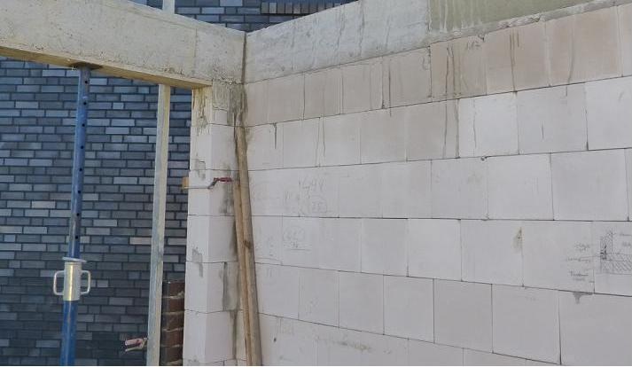 BAU.DE / BAU-Forum: 2. Bild zu Antwort "Mauerwerk Stabilisierung: Erforderlichkeit & Positionierung" auf die Frage "Mauerwerk stabilisieren: Ursachen, Methoden & Kosten f&uuml;r nachtr&auml;gliche Stabilisierung?" im BAU-Forum "Au&szlig;enw&auml;nde und Fassaden"