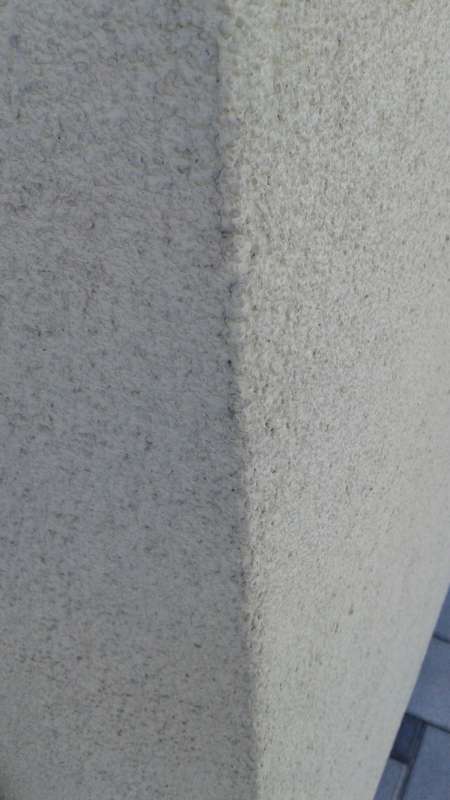 BAU.DE / BAU-Forum: 2. Bild zu Antwort "Fassadenreinigung: Silikonharz &ndash; Materialunterschiede und Reinigungs-Optionen" auf die Frage "Fassadenreinigung nach Baumit-Isolierung: Silikonharzfarbe reinigen? Tipps & Tricks" im BAU-Forum "Au&szlig;enw&auml;nde und Fassaden"