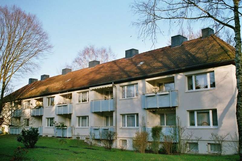 BAU.DE / BAU-Forum: 3. Bild zu Antwort "Schornsteinverkleidung: St&uuml;lp-Hauben als Alternative ohne Bohren!" auf die Frage "Schornsteinverkleidung mit Schiefer: Kosten, Preise & Alternativen (Faserzement)?" im BAU-Forum "Dach"