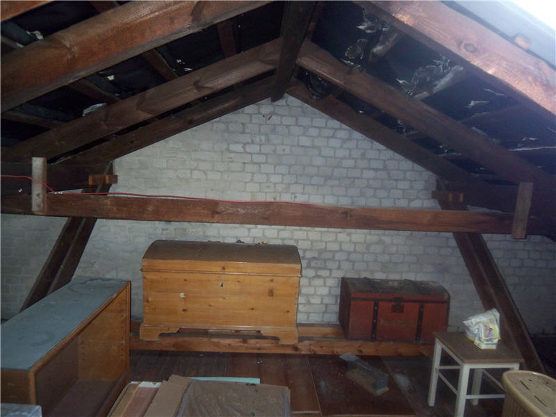 BAU.DE / BAU-Forum: 1. Bild zu Frage "Dachbalken entfernen beim Dachausbau: Voraussetzungen, Statik & Risiken?" im BAU-Forum "Dach"