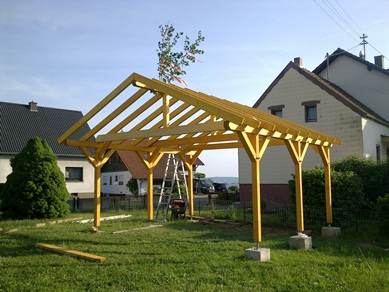 BAU.DE / BAU-Forum: 1. Bild zu Frage "Trapezblech-L&auml;nge berechnen: &Uuml;berstand f&uuml;r Regenrinne am Carport optimal planen?" im BAU-Forum "Dach"