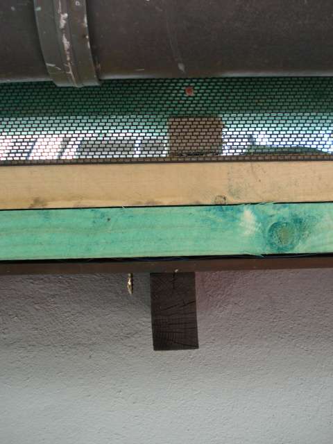 BAU.DE / BAU-Forum: 2. Bild zu Antwort "Bauder D&auml;mmplatten: Dichtigkeit und Stabilit&auml;t sicherstellen!" auf die Frage "Aufsparrend&auml;mmung: Schiefe Schrauben gef&auml;hrden Sparren? Risiken, Korrektur & Kosten" im BAU-Forum "Dach"