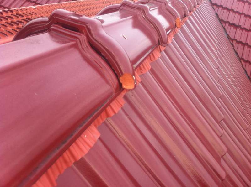 BAU.DE / BAU-Forum: 1. Bild zu Frage "Dachziegel Mängel: "Ziegelregen" – Ursachen, Rechte & Schadensersatzansprüche?" im BAU-Forum "Dach" BAU.DE / BAU-Forum: 1. Bild zu Frage "Dachziegel Mängel: "Ziegelregen" – Ursachen, Rechte & Schadensersatzansprüche?" im BAU-Forum "Dach"