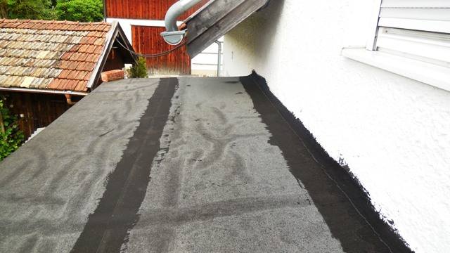 BAU.DE / BAU-Forum: 3. Bild zu Frage "Dachanbau abdichten & isolieren mit Trapezblech: Kosten, Material & Anleitung?" im BAU-Forum "Dach"