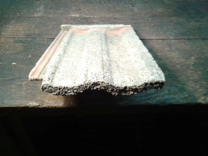 BAU.DE / BAU-Forum: 3. Bild zu Frage "Alte Beton Dachziegel finden: Bezugsquellen, Abbruch, Restposten & Kosten f&uuml;r gebrauchte?" im BAU-Forum "Dach"