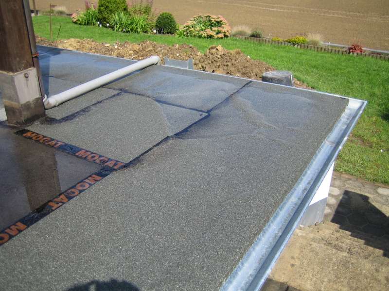 BAU.DE / BAU-Forum: 4. Bild zu Frage "Dachabdichtung Terrasse: Umkehrdach Aufbau, Ausf&uuml;hrung & typische Fehlerquellen?" im BAU-Forum "Dach"