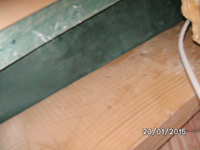 BAU.DE / BAU-Forum: 2. Bild zu Frage "Feuchtigkeit unter Unterspannbahn im Neubau: Ursachen, Folgen & L&ouml;sungen?" im BAU-Forum "Dach"