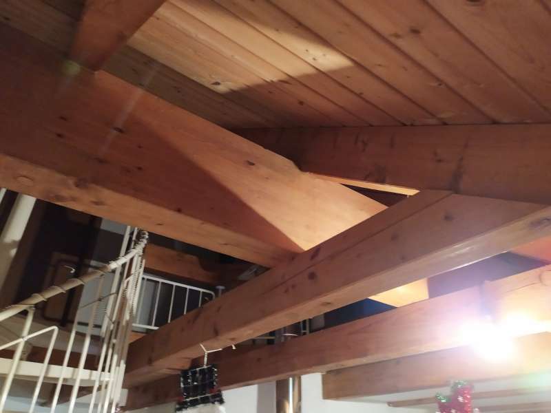 Bild zum BAU-Forumsbeitrag: Holzbalken liegen schief im Forum Dach