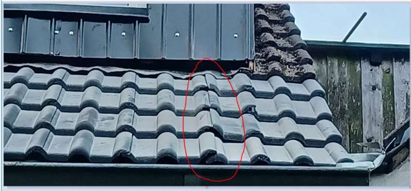 Bild zum BAU-Forumsbeitrag: Dacheindeckung. Verlegung Betonsteine / Betonsteine abschneiden? im Forum Dach