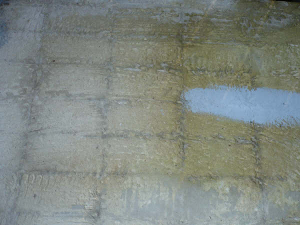 BAU.DE / BAU-Forum: 1. Bild zu Frage "Balkon-Estrich 18 Monate offen: Sch&auml;den, Sanierung & Schutzma&szlig;nahmen?" im BAU-Forum "Estrich und Bodenbel&auml;ge"