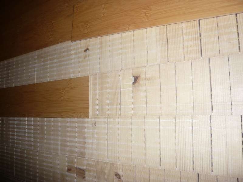 BAU.DE / BAU-Forum: 1. Bild zu Frage "Parkett abl&ouml;st sich: Ursachen, Sanierung & Kosten bei Nutzschichtabl&ouml;sung?" im BAU-Forum "Estrich und Bodenbel&auml;ge"