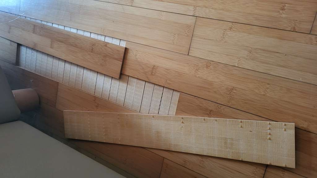 BAU-Forumsbeitrag: Bambusparkett l&ouml;st sich ab: Deckschicht von Tr&auml;gerplatte - Reparatur??