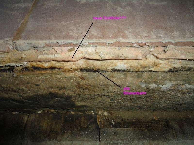 BAU.DE / BAU-Forum: 2. Bild zu Antwort "Balkont&uuml;r-Positionierung: Vorbaurollladen und WVDS planen" auf die Frage "Balkont&uuml;r wasserdicht einbauen: Abdichtung, Gef&auml;lle & Risiken bei Altbauten?" im BAU-Forum "Fenster und Au&szlig;ent&uuml;ren"