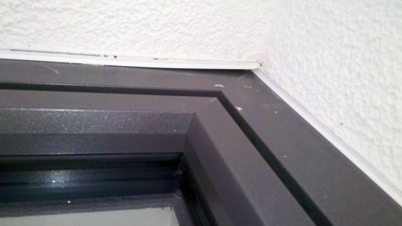 BAU.DE / BAU-Forum: 1. Bild zu Antwort "Danke soweit &nbsp;-&nbsp; noch eine Frage" auf die Frage "Fenster ohne &auml;u&szlig;ere Dichtung: Normal oder Problem? Ursachen, Folgen & L&ouml;sungen" im BAU-Forum "Fenster und Au&szlig;ent&uuml;ren"