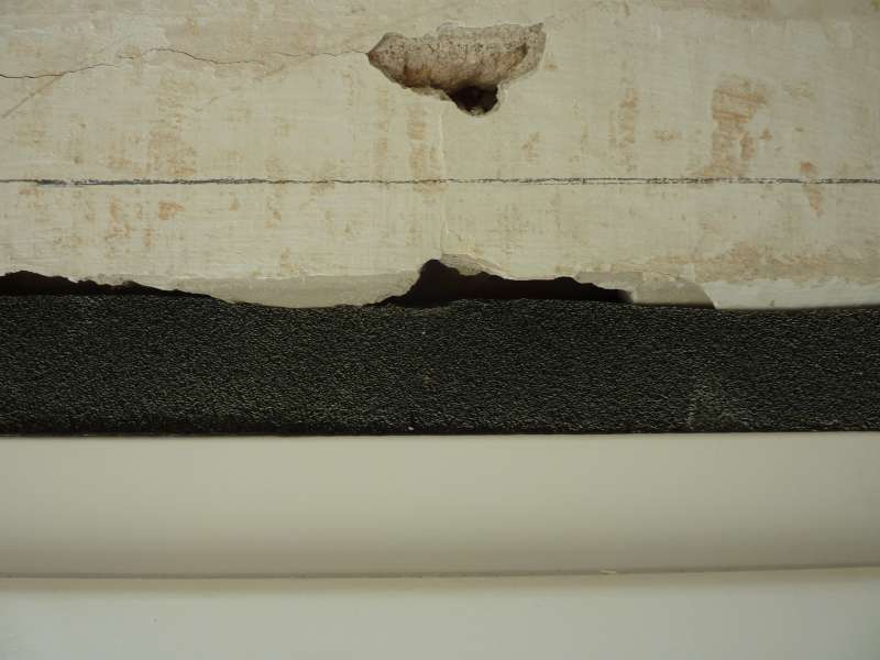 BAU.DE / BAU-Forum: 5. Bild zu Frage "Kompriband liegt nicht an" im BAU-Forum "Fenster und Au&szlig;ent&uuml;ren"