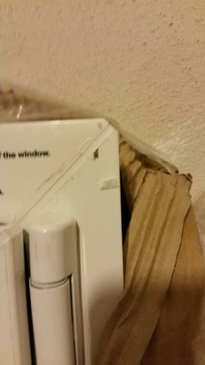 BAU.DE / BAU-Forum: 2. Bild zu Frage "Fensterspalt" im BAU-Forum "Fenster und Au&szlig;ent&uuml;ren"