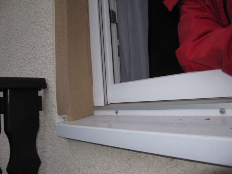 BAU.DE / BAU-Forum: 4. Bild zu Frage "Schimmel am Fenster" im BAU-Forum "Fenster und Au&szlig;ent&uuml;ren"