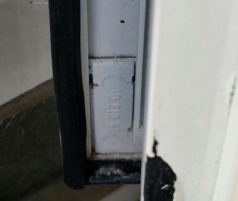 BAU.DE / BAU-Forum: 5. Bild zu Frage "was sind das f&uuml;r T&uuml;ren?" im BAU-Forum "Fenster und Au&szlig;ent&uuml;ren"