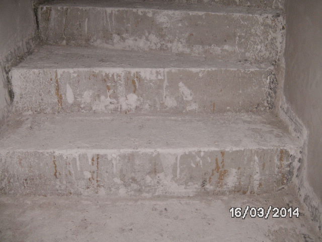 Bild zum BAU-Forumsbeitrag: Sehen Treppen nach Putzarbeiten immer so aus? im Forum Innenwände