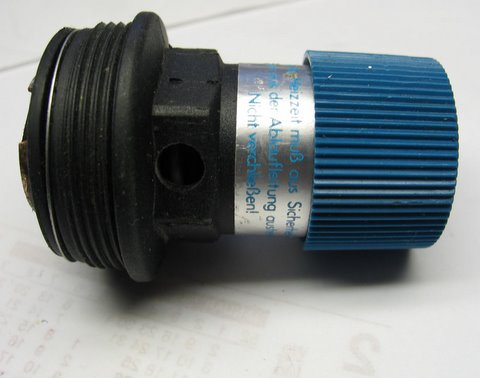 BAU.DE / BAU-Forum: 3. Bild zu Frage "Sicherheitsventil 6 bar 1/2 Zoll finden: Warmwasserboiler, Funktion & Austausch" im BAU-Forum "Installation: Elektro, Gas, Wasser, Fernw&auml;rme etc."