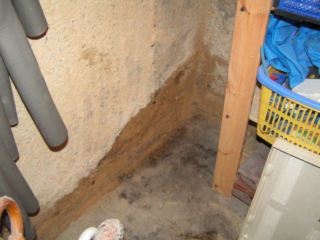 BAU.DE / BAU-Forum: 1. Bild zu Antwort "Luftfeuchte und Temperatur" auf die Frage "Kellerwand von innen trockenlegen: Injektionsverfahren, Kosten & beste Mittel?" im BAU-Forum "Keller" BAU.DE / BAU-Forum: 1. Bild zu Antwort "Luftfeuchte und Temperatur" auf die Frage "Kellerwand von innen trockenlegen: Injektionsverfahren, Kosten & beste Mittel?" im BAU-Forum "Keller"