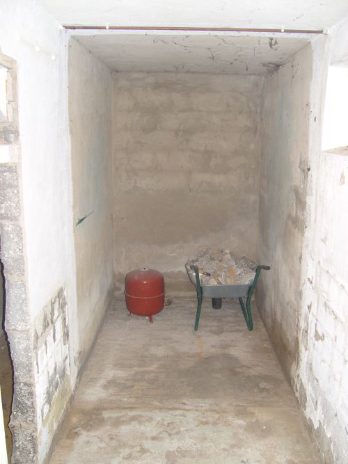 BAU.DE / BAU-Forum: 1. Bild zu Antwort "Ich wei&szlig; es nicht" auf die Frage "Dichtschl&auml;mme auf Betonfarbe: Sinnvoll? Anwendung, Risiken & Alternativen f&uuml;r Kellerabdichtung?" im BAU-Forum "Keller"