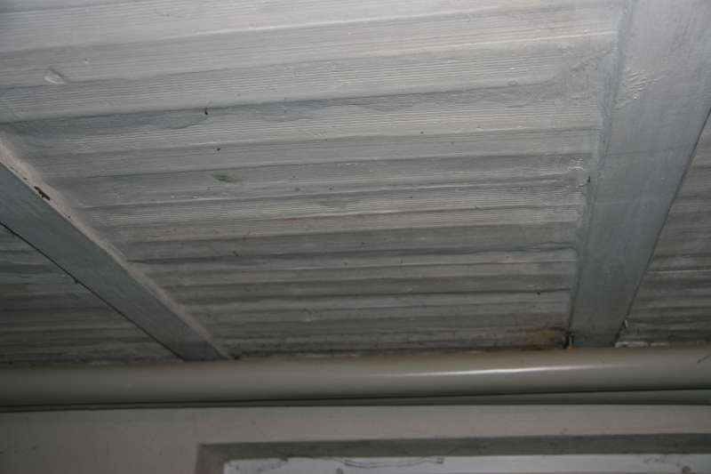 BAU.DE / BAU-Forum: 1. Bild zu Frage "Stahltr&auml;gerkellerdecke d&auml;mmen &nbsp;-&nbsp; Hohlr&auml;ume entstehen" im BAU-Forum "Keller"