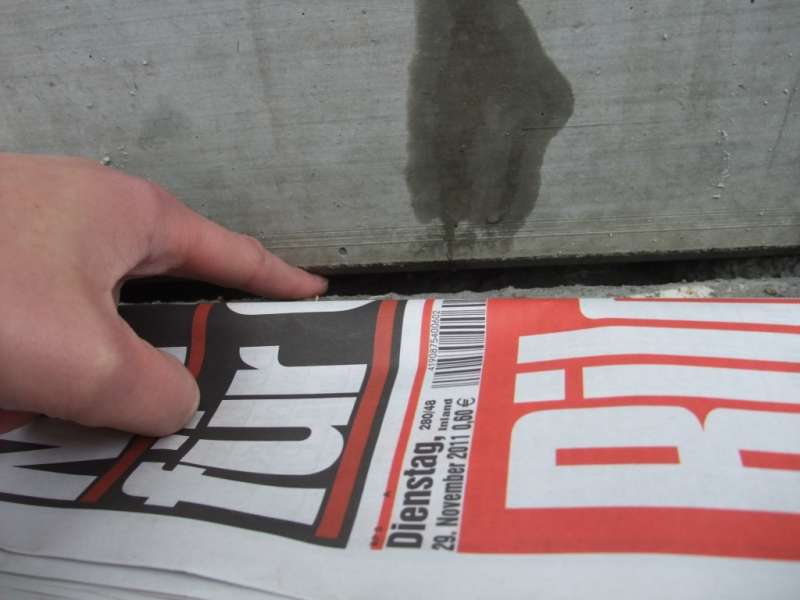 BAU.DE / BAU-Forum: 2. Bild zu Antwort "Katastrophe in Bilder" auf die Frage "Wei&szlig;e Wanne Fugenabdichtung: Risiken, Produkte & Alternativen f&uuml;r wasserdichten Keller?" im BAU-Forum "Keller"