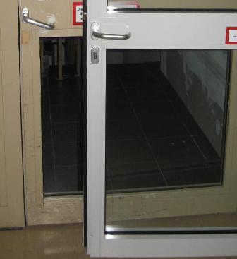 BAU.DE / BAU-Forum: 1. Bild zu Frage "Brandschutzt&uuml;re &nbsp;-&nbsp; Fluchtweg" im BAU-Forum "Normen, Vorschriften, Verordnungen etc."