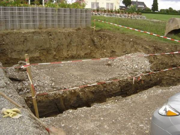 BAU.DE / BAU-Forum: 1. Bild zu Frage "Garagentiefe & Zufahrt nachträglich ändern? Genehmigung, Risiken, Anfüllhöhe" im BAU-Forum "Bauplanung / Baugenehmigung" BAU.DE / BAU-Forum: 1. Bild zu Frage "Garagentiefe & Zufahrt nachträglich ändern? Genehmigung, Risiken, Anfüllhöhe" im BAU-Forum "Bauplanung / Baugenehmigung"