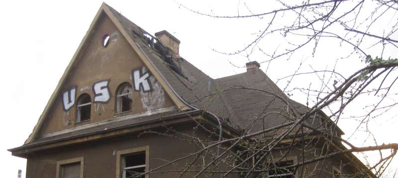 BAU.DE / BAU-Forum: 1. Bild zu Antwort "Dachstuhlbrand: Baugenehmigung f&uuml;r kompletten Neubau n&ouml;tig?" auf die Frage "Abgebranntes Haus kaufen: Baugenehmigung, Sanierung & Risiken beim Dachstuhl?" im BAU-Forum "Bauplanung / Baugenehmigung"