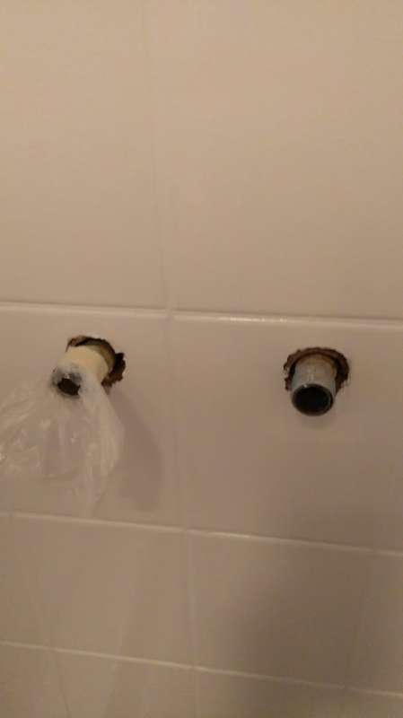 Bild zum BAU-Forumsbeitrag: Dichtung für Wasseranschluss an Mischbatterie in Dusche im Forum Sanitär, Bad, Dusche, WC