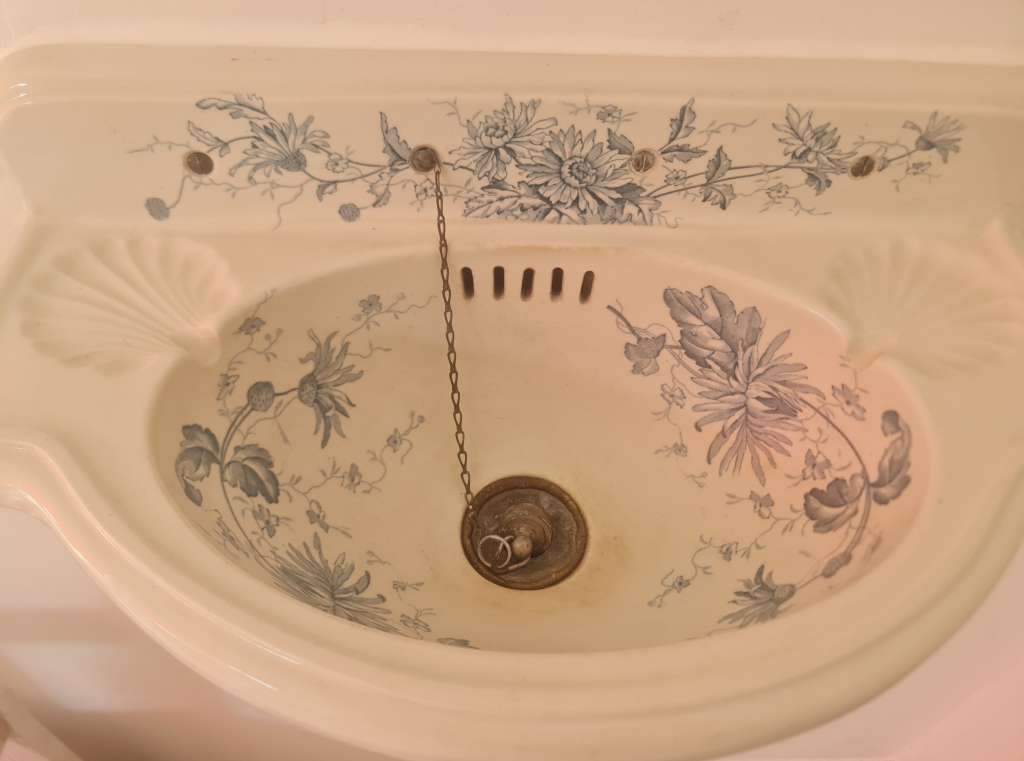 BAU.DE / BAU-Forum: 1. Bild zu Antwort "Danke" auf die Frage "Syphon Waschbecken erneuern: Welches Modell passt? Anleitung & Auswahlhilfe?" im BAU-Forum "Sanit&auml;r, Bad, Dusche, WC"
