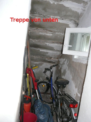 BAU.DE / BAU-Forum: 3. Bild zu Frage "Feuchte Au&szlig;enwand an Treppe & Keller: Ursachen, Sanierungskosten & Dringlichkeit?" im BAU-Forum "Modernisierung / Sanierung / Bausch&auml;den"