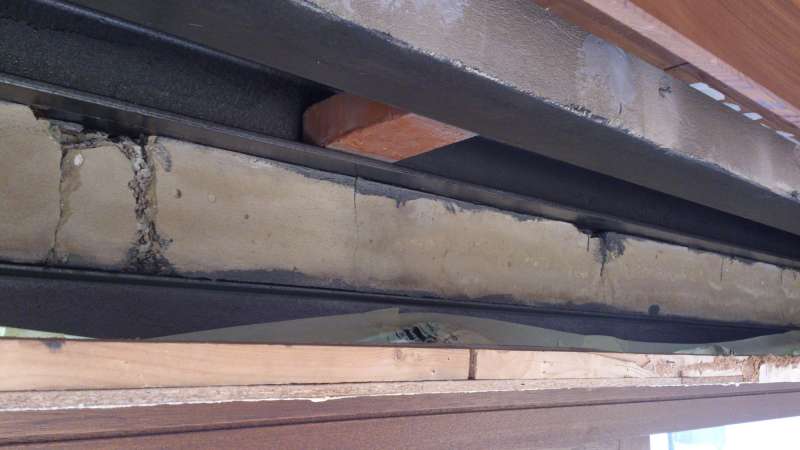 BAU.DE / BAU-Forum: 1. Bild zu Frage "Rollladenkasten Sanierung: Stahltr&auml;ger, D&auml;mmung & Hohlraum &ndash; Was ist zu beachten?" im BAU-Forum "Modernisierung / Sanierung / Bausch&auml;den"