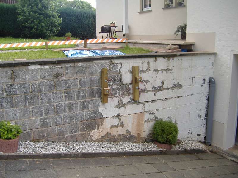 BAU.DE / BAU-Forum: 1. Bild zu Frage "Mauersanierung: Schritt-für-Schritt Anleitung zur Stabilisierung & Abdichtung?" im BAU-Forum "Modernisierung / Sanierung / Bauschäden" BAU.DE / BAU-Forum: 1. Bild zu Frage "Mauersanierung: Schritt-für-Schritt Anleitung zur Stabilisierung & Abdichtung?" im BAU-Forum "Modernisierung / Sanierung / Bauschäden"