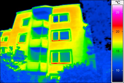BAU.DE / BAU-Forum: 1. Bild zu Frage "Schimmelbefall in Wohnung: Ursachen erkennen, beseitigen & Gesundheit sch&uuml;tzen" im BAU-Forum "Modernisierung / Sanierung / Bausch&auml;den"