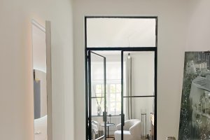 Altbausanierung: Loftt&uuml;ren als architektonische Br&uuml;cke zwischen den Epochen