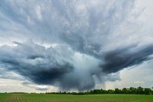 Besser vorbereitet: Strategien zur Absicherung Ihres Zuhauses gegen Naturgewalten und Extremwetter - Bild: NOAA auf Unsplash