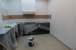 Revisionsklappen und Bodenluken: Hauptvorteile der Verwendung im modernen Bauwesen