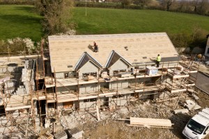 Sicher Bauen, entspannt Wohnen: warum ein Finanzpuffer unverzichtbar ist - Bild: Steffen Coonan / Pexels