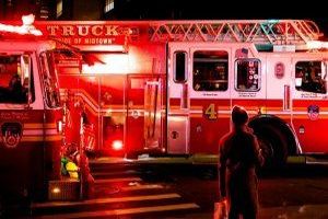 Ein Ernstfall bezeichnet eine Situation, in der eine besondere Dringlichkeit, Ernsthaftigkeit oder Gefahr besteht. Ein Ernstfall bezeichnet eine Situation, in der eine besondere Dringlichkeit, Ernsthaftigkeit oder Gefahr besteht.